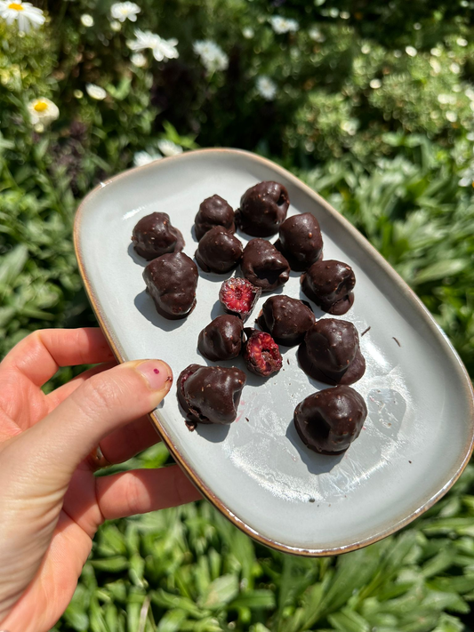 تريند التوت البري بطريقة صحية 💘🍫✨