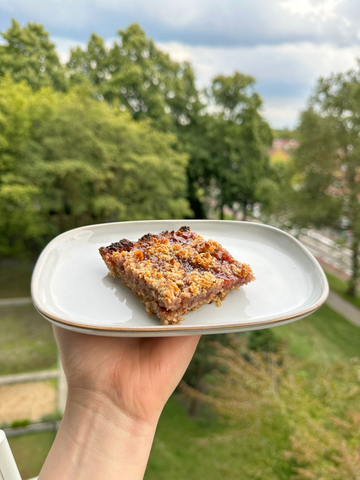 كعكة المبروشة بدون جلوتين وبيض وزبدة ومنتجات حليب 💘