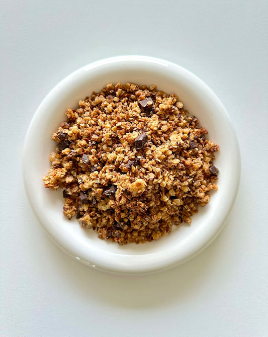 جرانولا صحية مع شوكلاته داكنه 💫