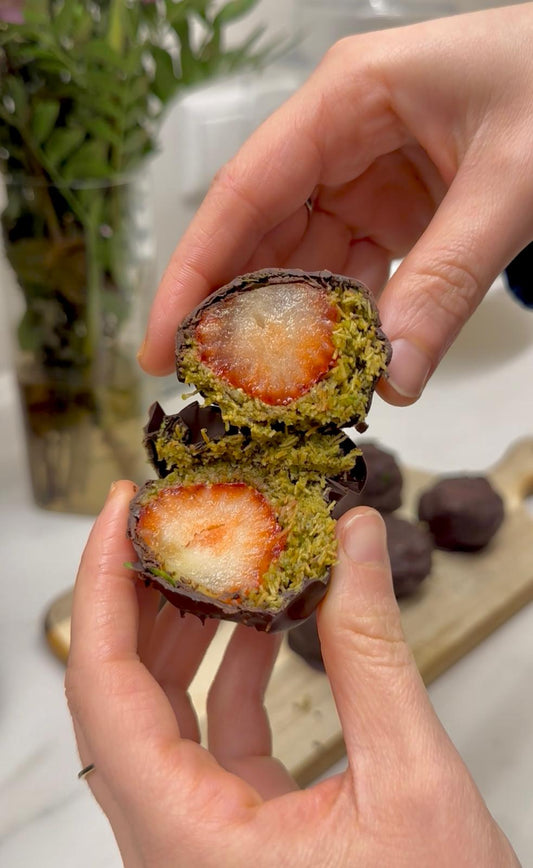 تحلاية توت وكنافه 🍓