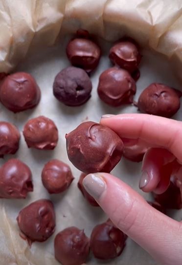 سناك كرات شوكولاطه